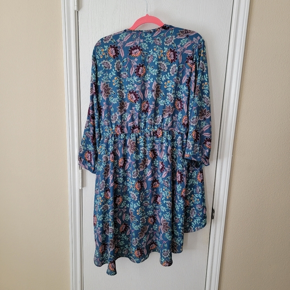 Torrid Floral Georgette Tunic Wrap Top - Picture 3 of 12